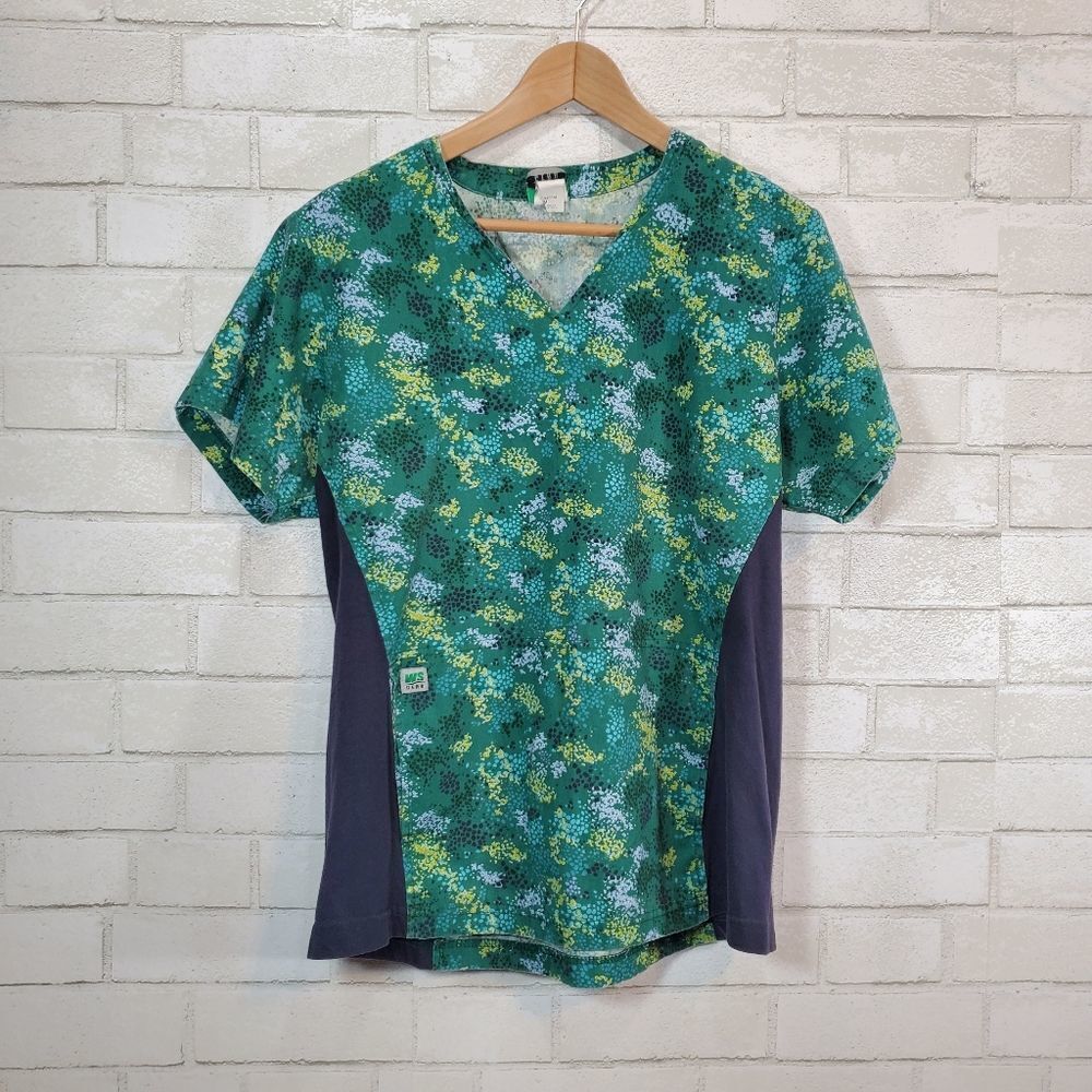 WS Gear scrub top